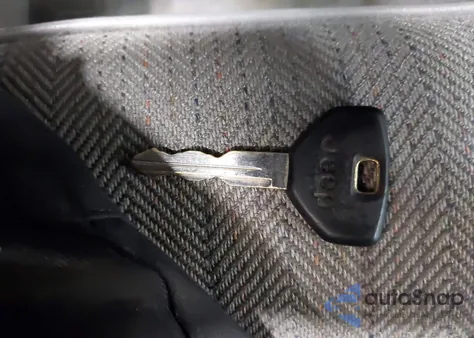 1996 Jeep Cherokee Sport/Classic from USA, damaged, VIN 1J4FJ68S9TL204809